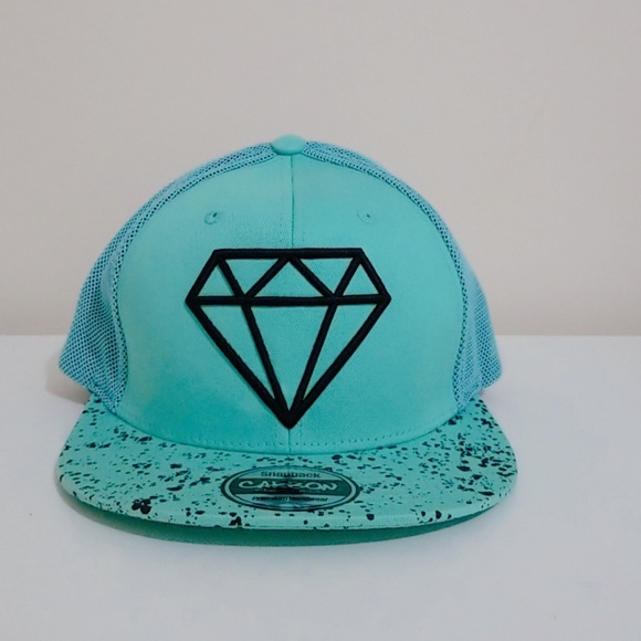 Snapback - Picture 3 of 4